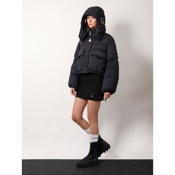 Moncler Genius Women 6 Moncler Willow Smith Cotton Skirt With Metal Profile - Picture 2 of 5